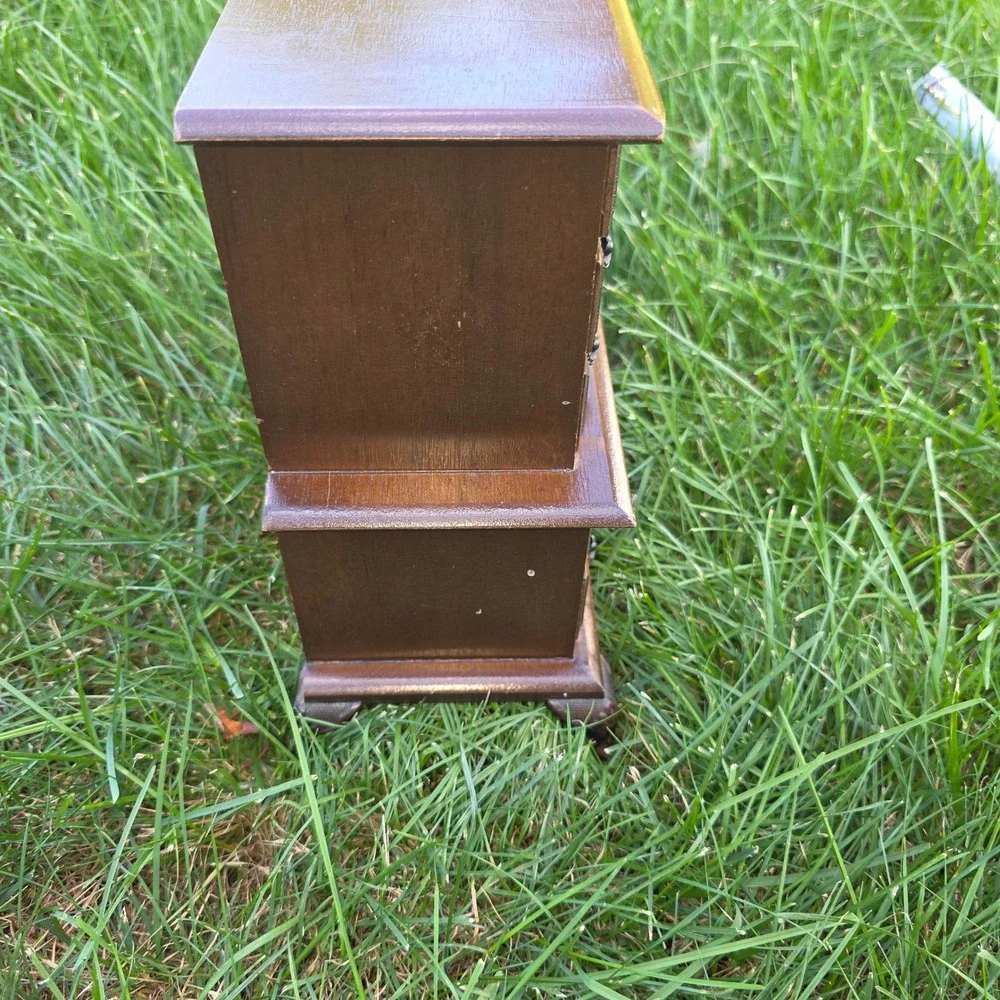 Unbranded vintage miniature